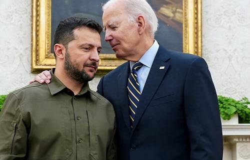 中美1小时通话结束，挂断特朗普电话后，中方立马致贺